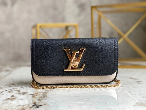 Affordable Vuitton Lockme Louis pouch 0823